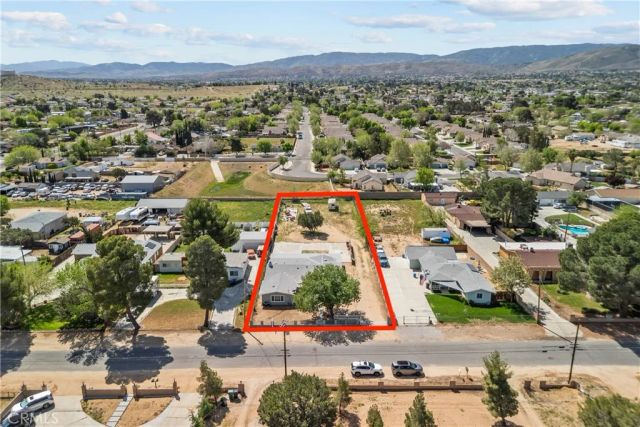 4550 W Avenue L2, Quartz Hill, CA 93536