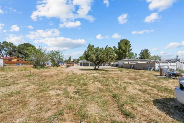 4550 W Avenue L2, Quartz Hill, CA 93536