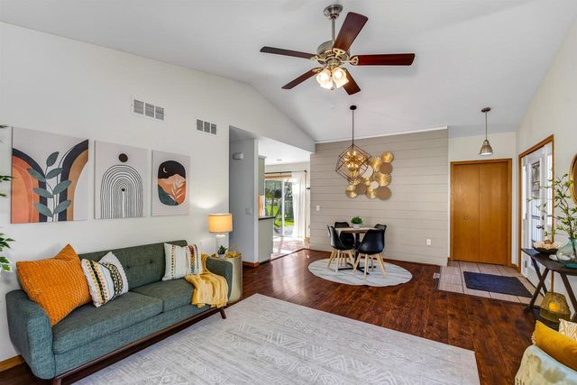 2801 Tucson Trail, Madison, WI 53719