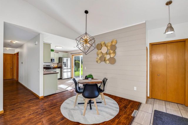2801 Tucson Trail, Madison, WI 53719