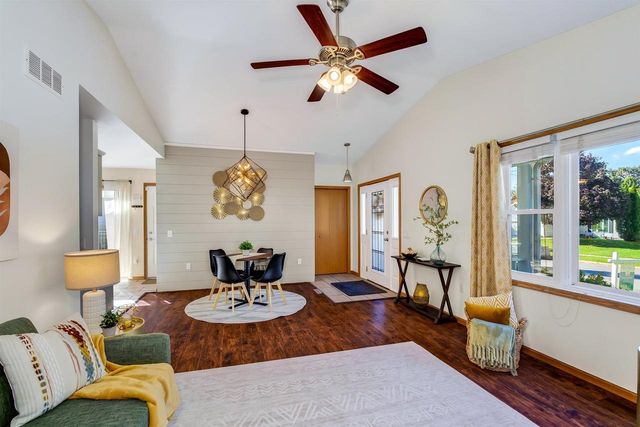 2801 Tucson Trail, Madison, WI 53719