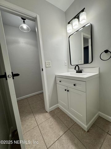 2964 SONGBIRD Drive, Jacksonville, FL 32233