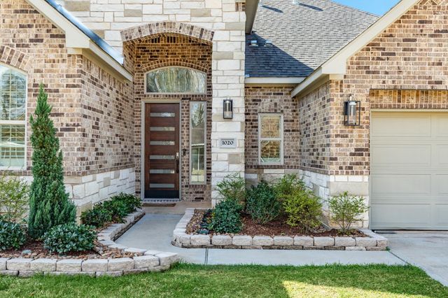 1020 Oak Street, West Columbia, TX 77486