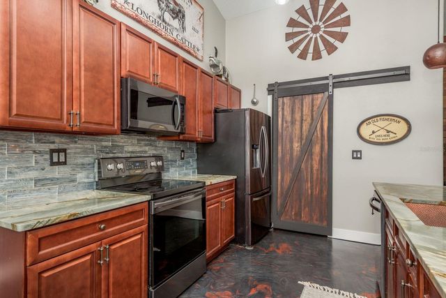 5801 LENMAR COURT, Holiday, FL 34690