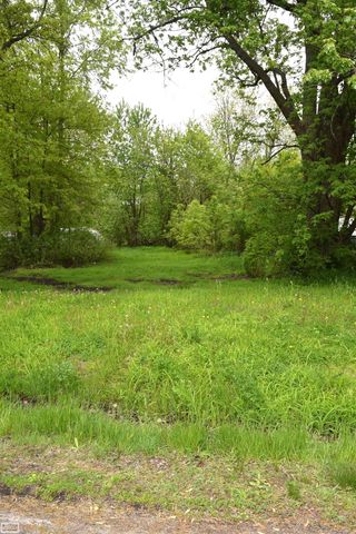 38199 Murdicks Drive, New Baltimore, MI 48047