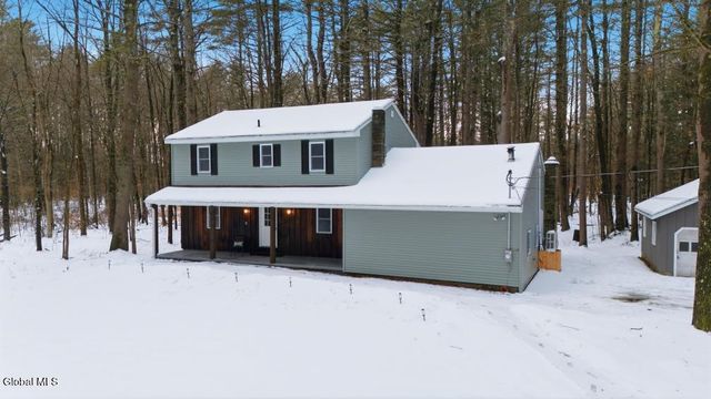 1011 Middleline Road, Ballston Spa, NY 12020