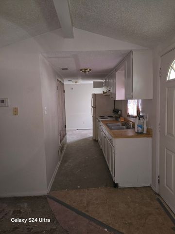 606 Santa Fe Street, Alvarado, TX 76009