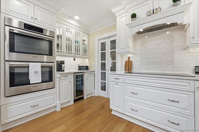 15 Kensington Road, Garden City, NY 11530