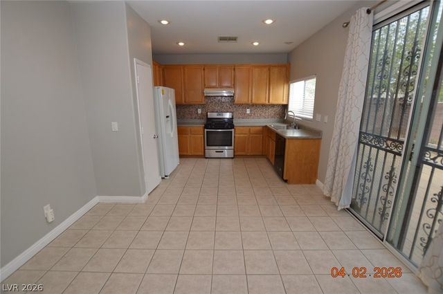 6796 Oak Mist Street, Las Vegas, NV 89139