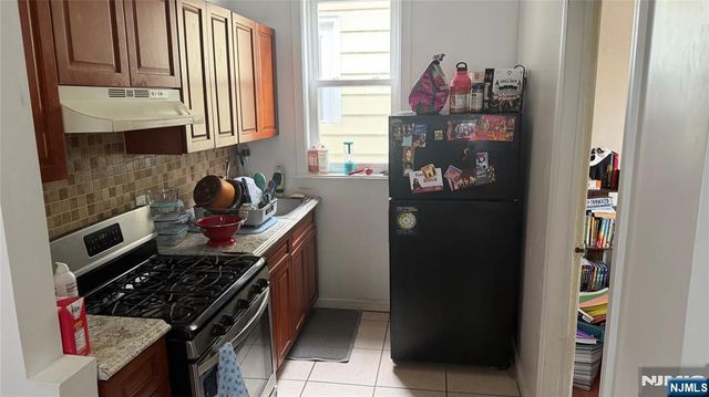 658 Adams Avenue, Elizabeth, NJ 07201