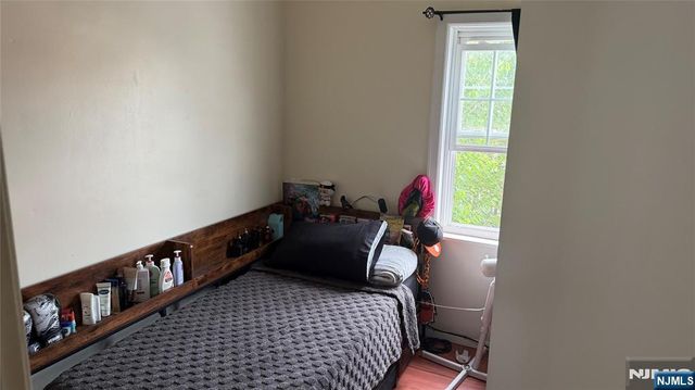 658 Adams Avenue, Elizabeth, NJ 07201