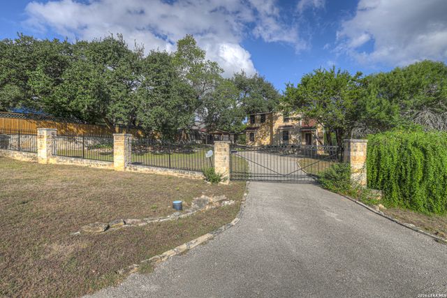 146 Creekview, Canyon Lake, TX 78133