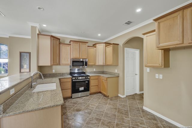 146 Creekview, Canyon Lake, TX 78133