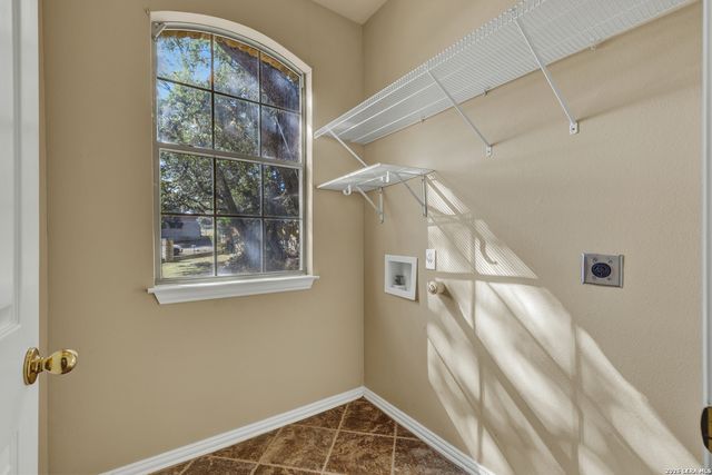 146 Creekview, Canyon Lake, TX 78133