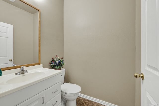 146 Creekview, Canyon Lake, TX 78133