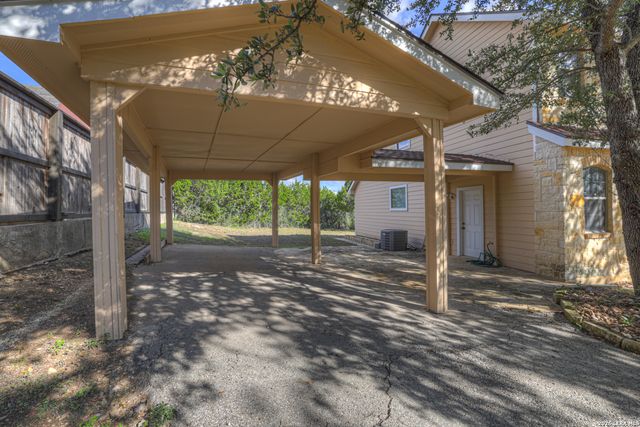 146 Creekview, Canyon Lake, TX 78133