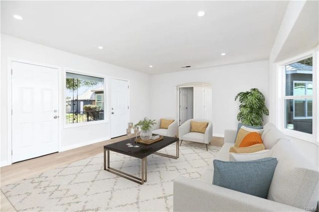 634 W Mendocino Street, Altadena, CA 91001