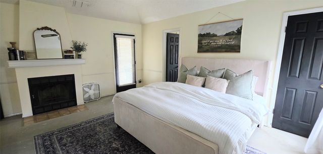 1806 Hogan Lane, Mt Pleasant, TX 75455