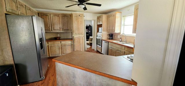 1806 Hogan Lane, Mt Pleasant, TX 75455