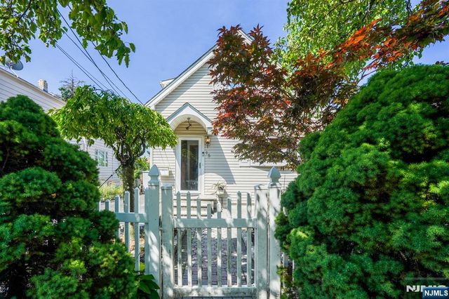 13 Chestnut Street, Garfield, NJ 07026
