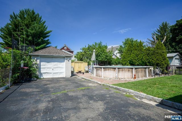 13 Chestnut Street, Garfield, NJ 07026