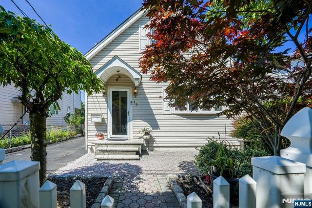 13 Chestnut Street, Garfield, NJ 07026