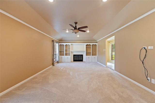 1604 S Hill Street, Alvin, TX 77511