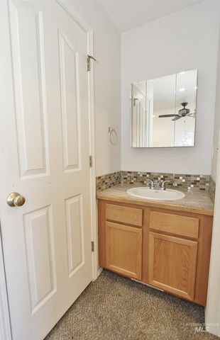 54 S Lollipop Dr., Nampa, ID 83687