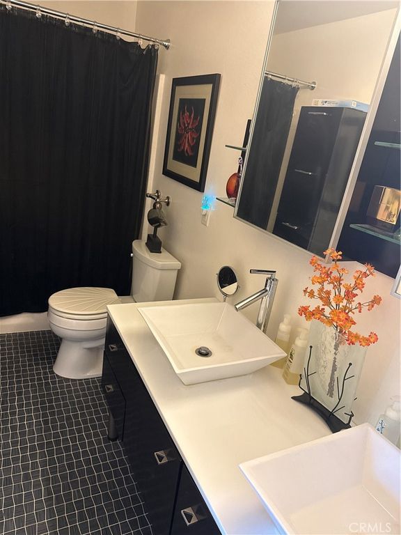 Image 13 of property listing at 351 N Hermosa Drive 3A2, Palm Springs, CA 92262