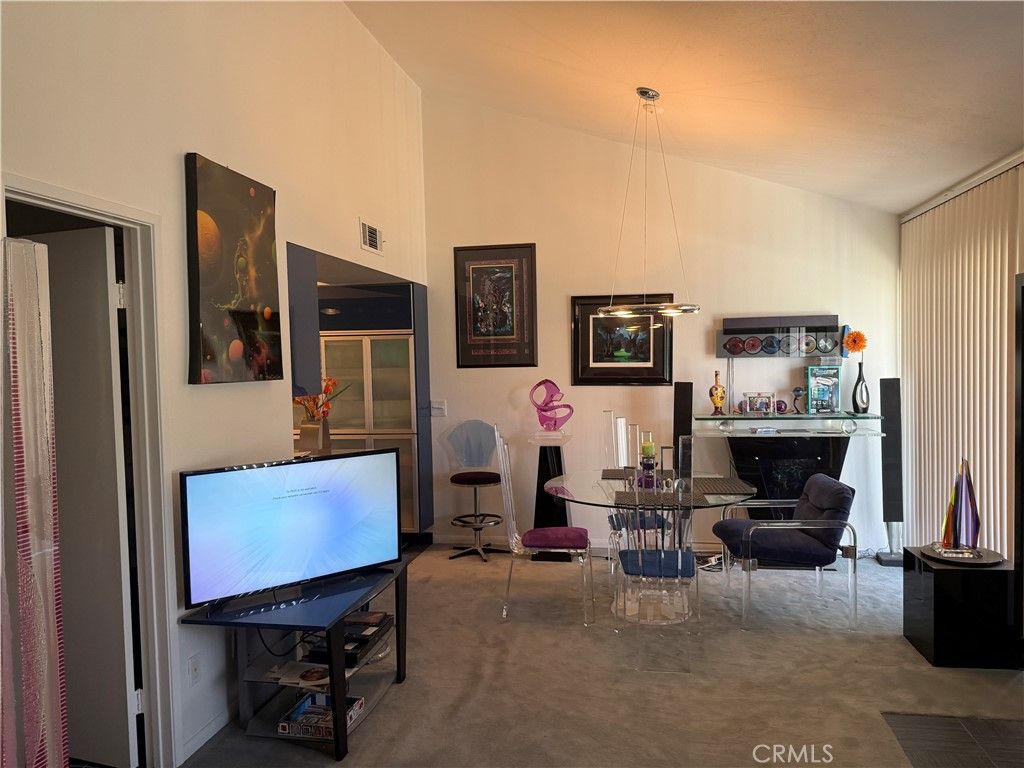 Image 5 of property listing at 351 N Hermosa Drive 3A2, Palm Springs, CA 92262