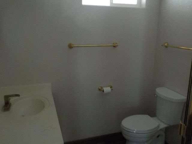 355 Bond Road, Shady Cove, OR 97539