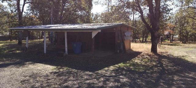 355 Bond Road, Shady Cove, OR 97539