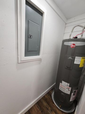 506 S Griffith Avenue, Aurora, MO 65605