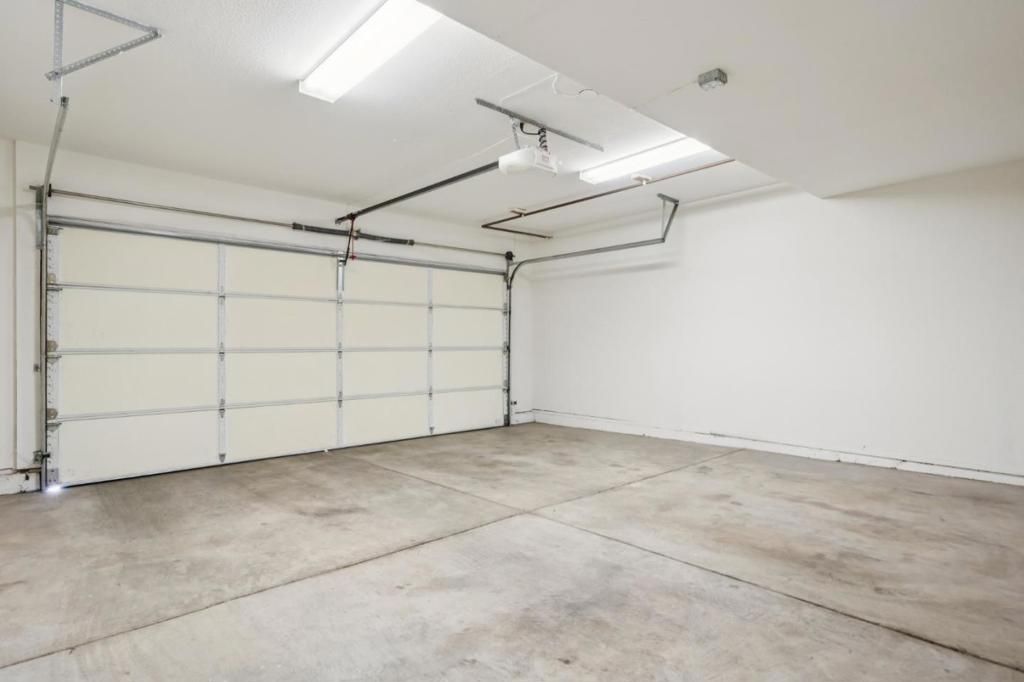Image 20 of property listing at 18899 Sara Park Circle, Saratoga, CA 95070