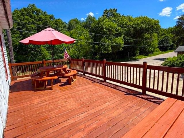 259 W Lohrville Avenue, Redgranite, WI 54970