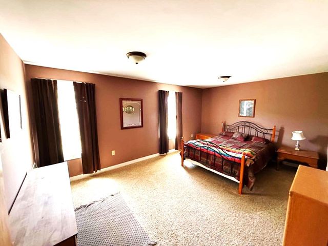 259 W Lohrville Avenue, Redgranite, WI 54970