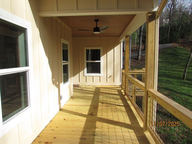 175 Broadtree Branch Drive, Hayesville, NC 28904