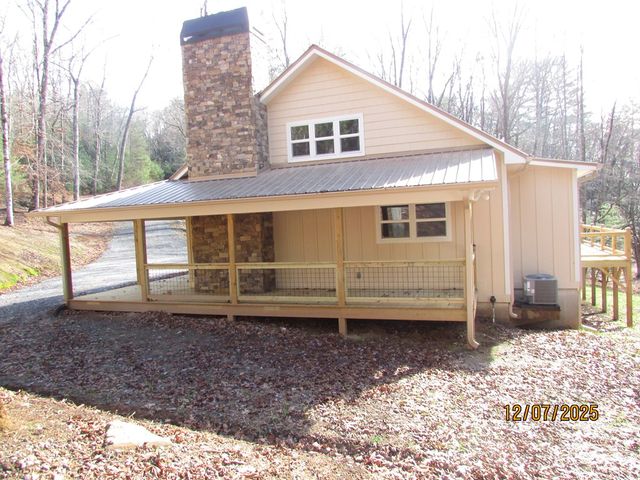 175 Broadtree Branch Drive, Hayesville, NC 28904