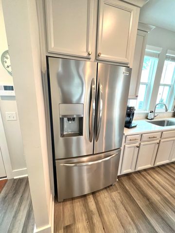 1715 Indy Drive, North Charleston, SC 29405