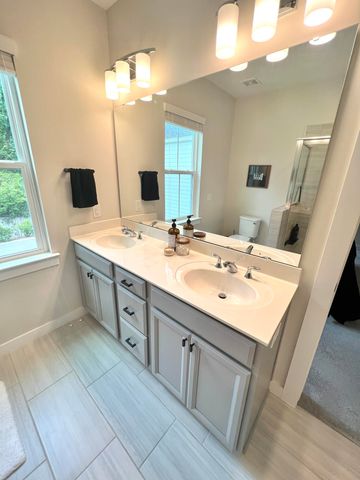1715 Indy Drive, North Charleston, SC 29405