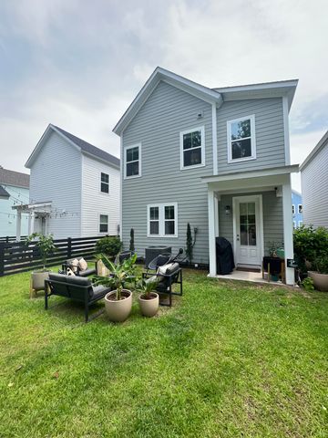 1715 Indy Drive, North Charleston, SC 29405