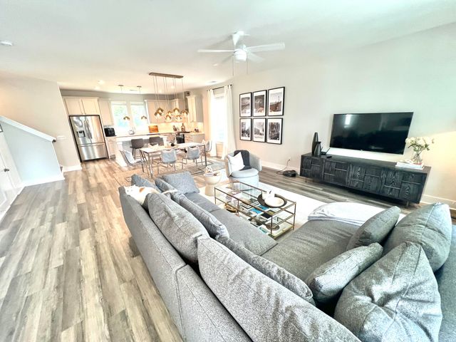 1715 Indy Drive, North Charleston, SC 29405