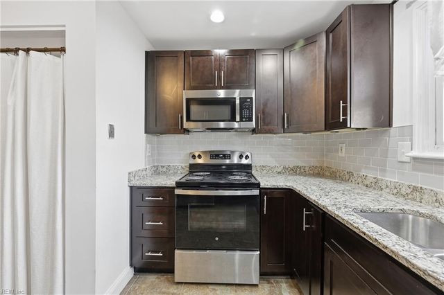 5002 Amboy CT, Virginia Beach, VA 23462