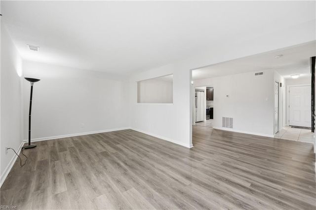 5002 Amboy CT, Virginia Beach, VA 23462