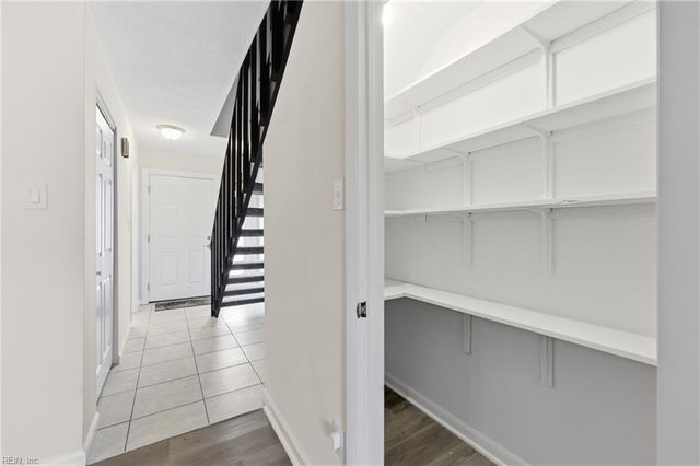 5002 Amboy CT, Virginia Beach, VA 23462