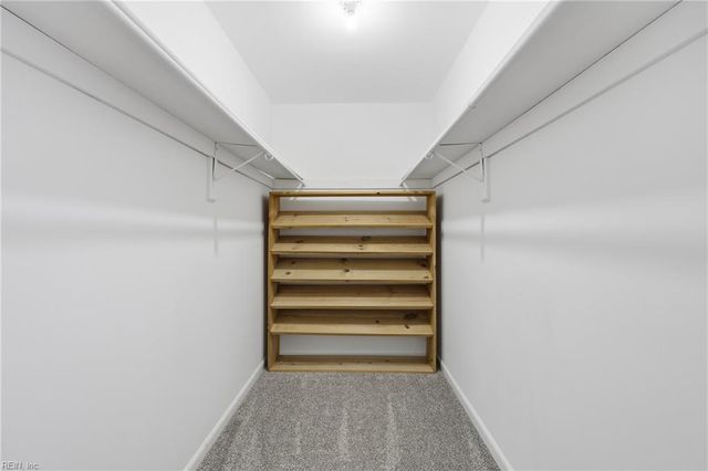 5002 Amboy CT, Virginia Beach, VA 23462