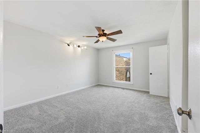 5002 Amboy CT, Virginia Beach, VA 23462