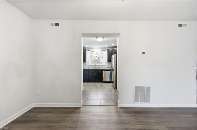 5002 Amboy CT, Virginia Beach, VA 23462