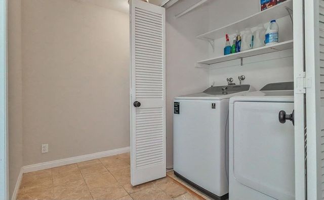 434 Vista Dorado, Oak Park, CA 91377