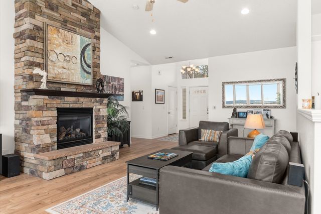 115 S Parkview Ct, Liberty Lake, WA 99019